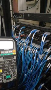 Infraestructura de red organizada después del mantenimiento técnico realizado por ENERTED.
